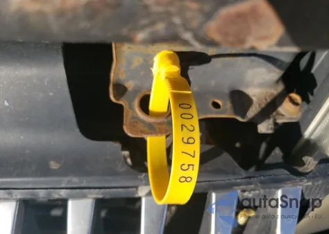 2005 Mercury Mariner из США, поврежденный, VIN 4M2YU56105DJ03725